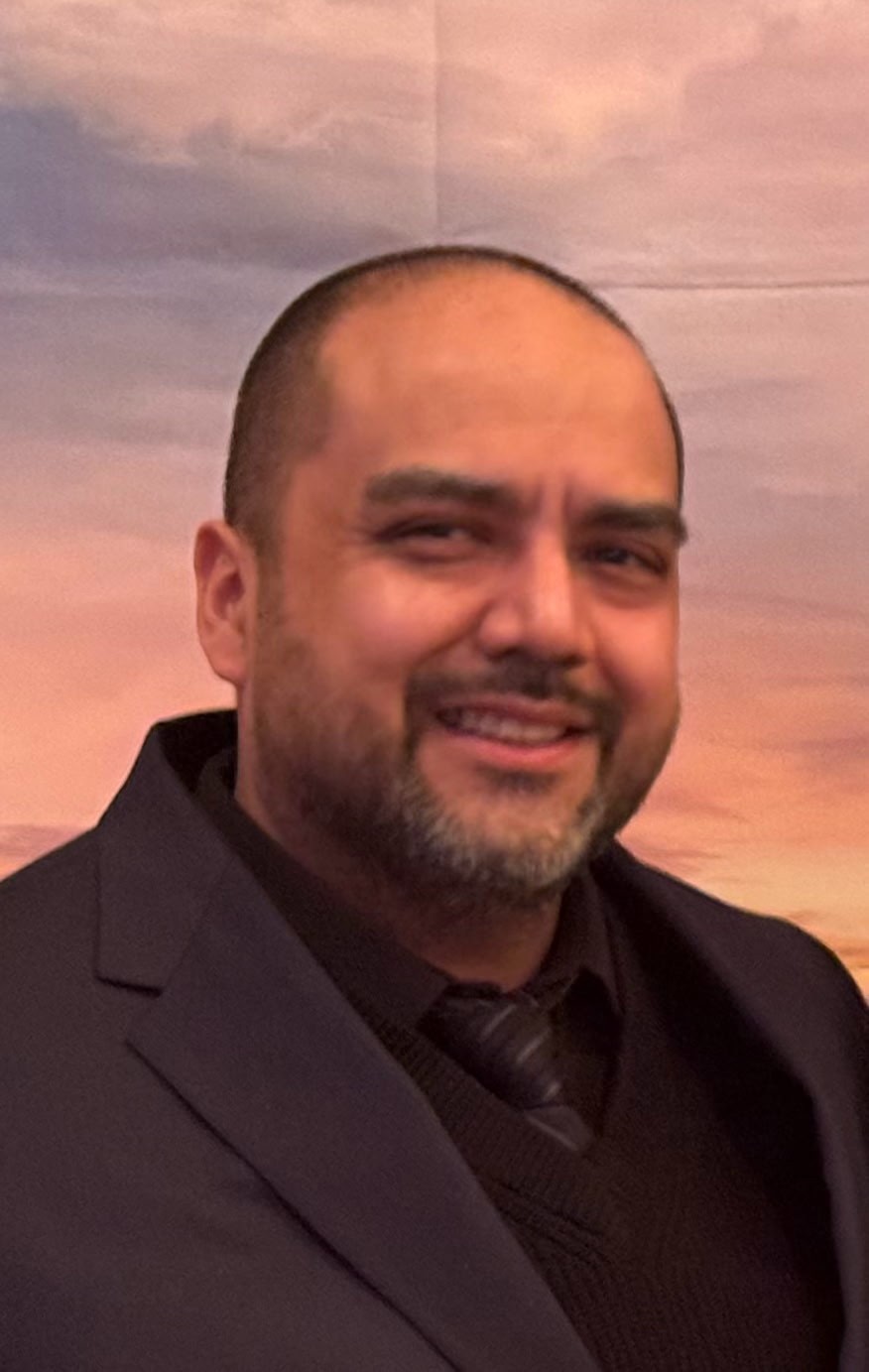 Eddie Torres headshot